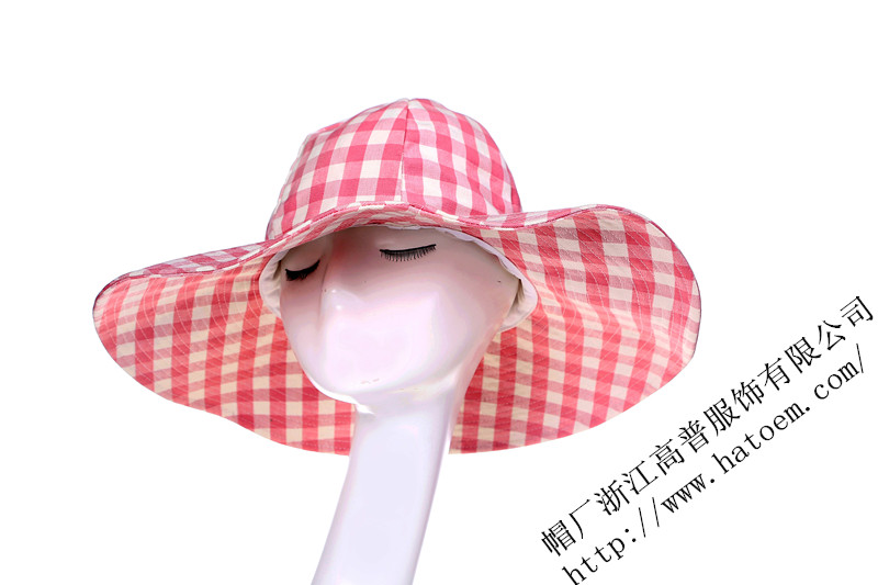 制帽廠告訴你，批量定做一頂遮陽(yáng)帽要多少錢(qián)？